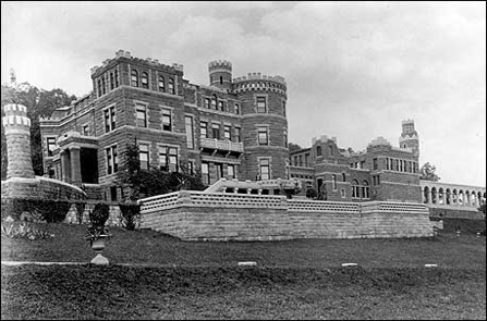 Lamberts Castle